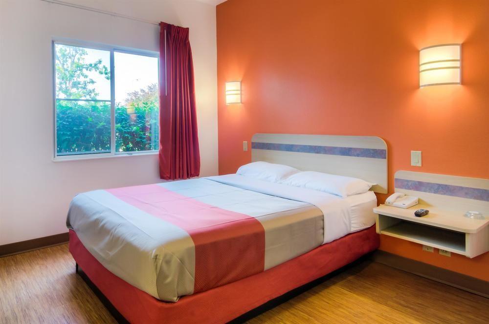 Motel 6-Montgomery, Al - Airport Hope Hull Eksteriør bilde
